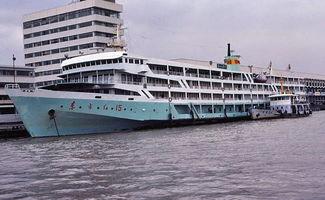 武汉轮船爆料事件视频播放,视频曝光背后的真相与争议  第2张