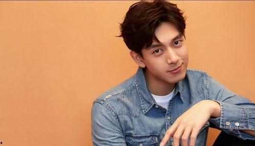 圈内知情人爆料李现女友,神秘女友身份引热议 第1张 圈内知情人爆料李现女友,神秘女友身份引热议 第1张